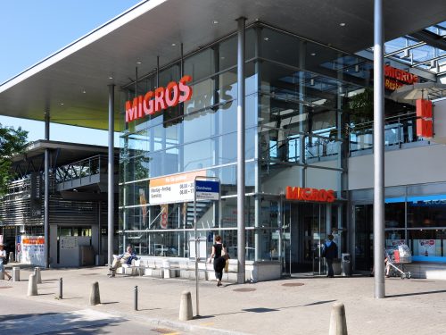 Salari più alti per i dipendenti del Gruppo Migros in Svizzera